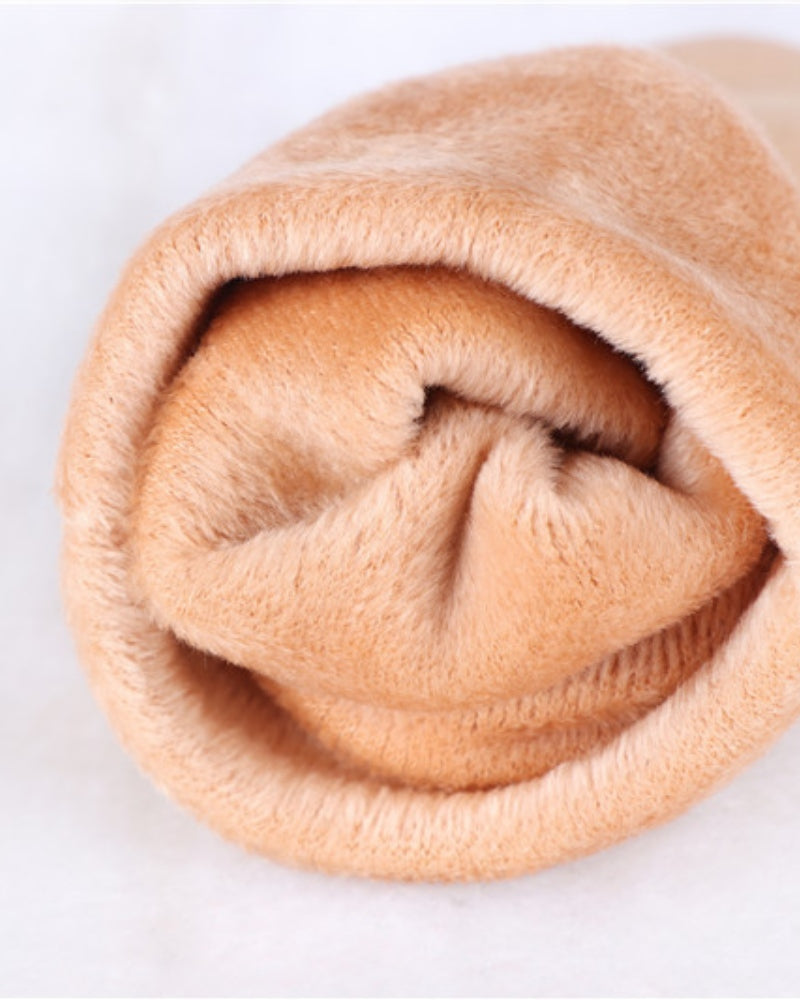 Esthika fleece socks